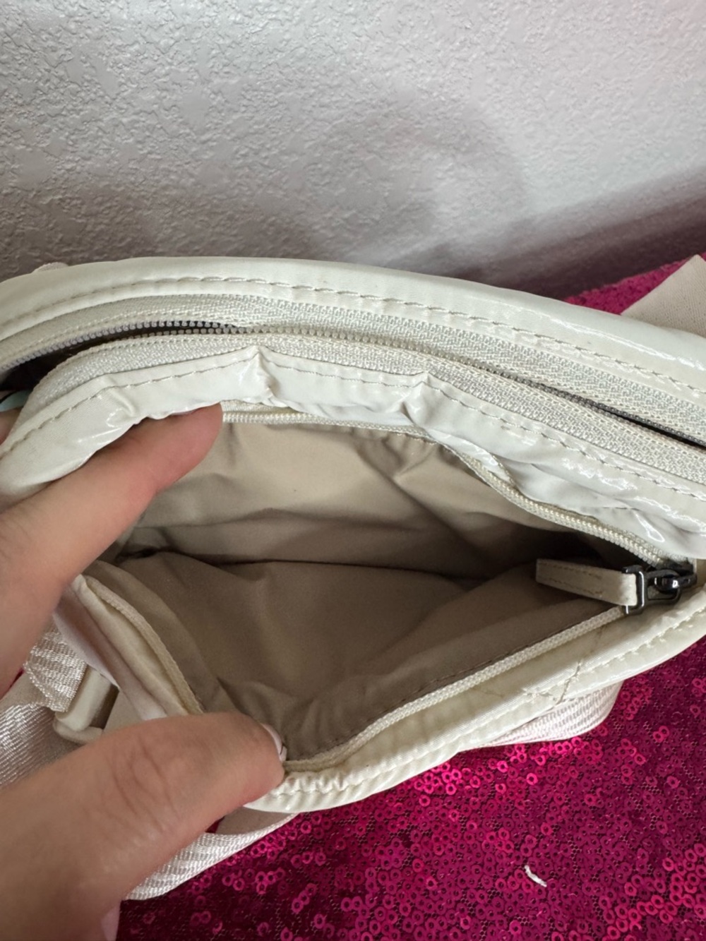 ATHLETA 🌟 Quilted Cream Crossbody Belt Bag Fanny (One Size) - Picture 8 of 14